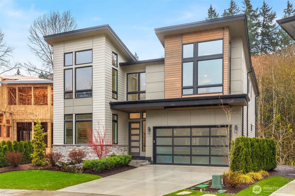 Photo of 21045 SE 80th Street, Issaquah, WA 98027 (MLS # 2498589)