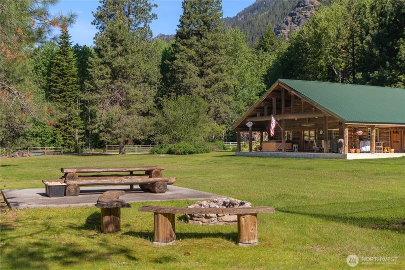 18680 US Hwy 2