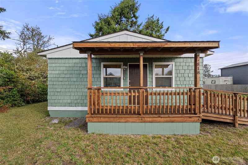 818 Ocean Avenue