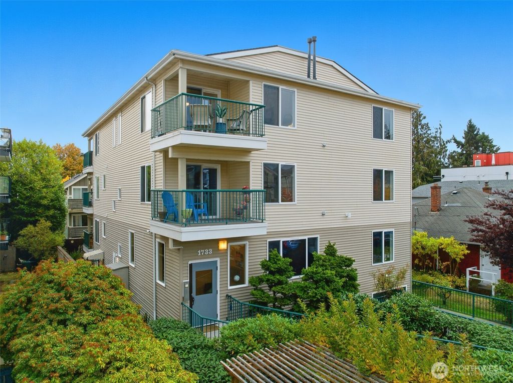 Photo of 1733 NW 59th Street #301, Seattle, WA 98107 (MLS # 2444822)