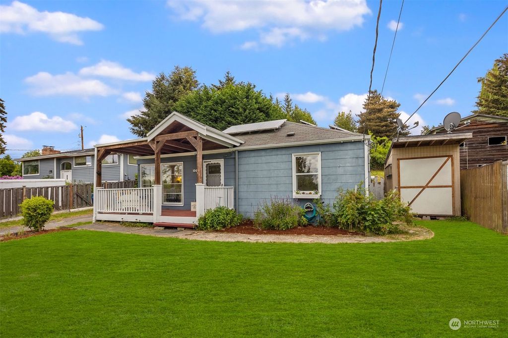 Photo of 10616 21st Avenue SW, Seattle, WA 98146 (MLS # 2240080)