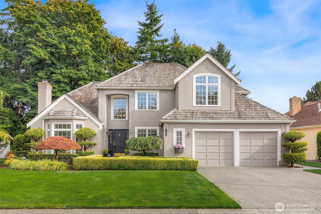 Photo of 13857 SE 62nd Street, Bellevue, WA 98006 (MLS # 2417083)