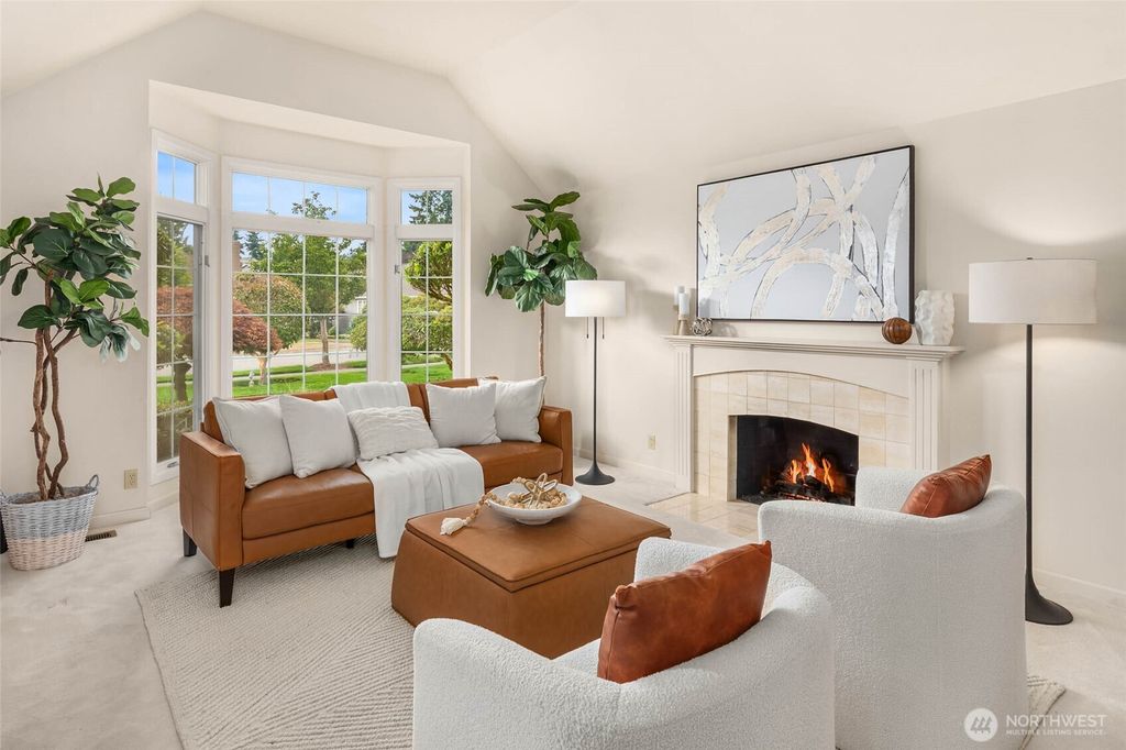 Photo of 13857 SE 62nd Street, Bellevue, WA 98006 (MLS # 2417083)