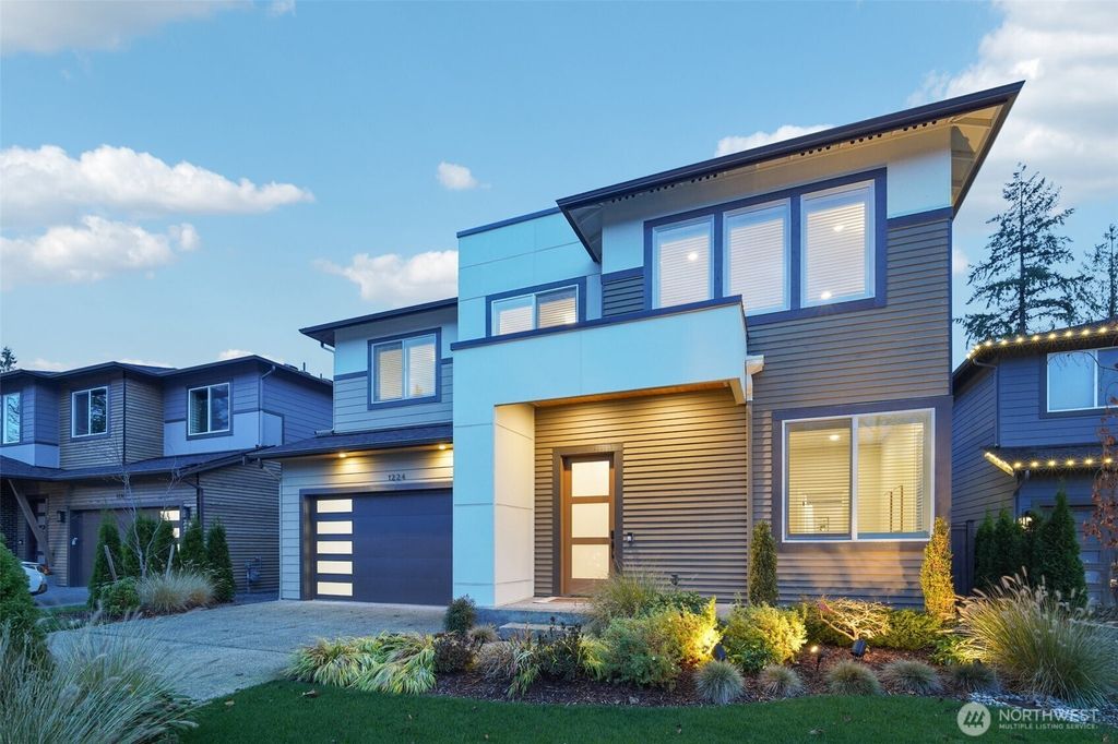 Photo of 1224 222nd Court SE, Sammamish, WA 98075 (MLS # 2456857)
