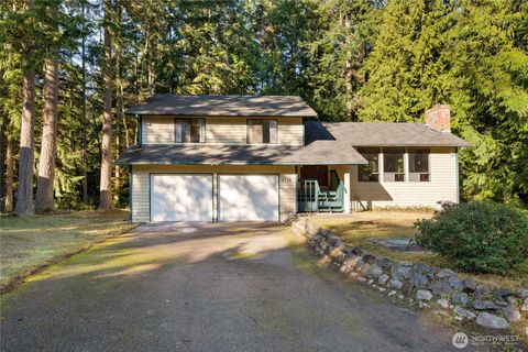 Photo of 4119 Tartan Way, Clinton, WA 98236 (MLS # 2468499)