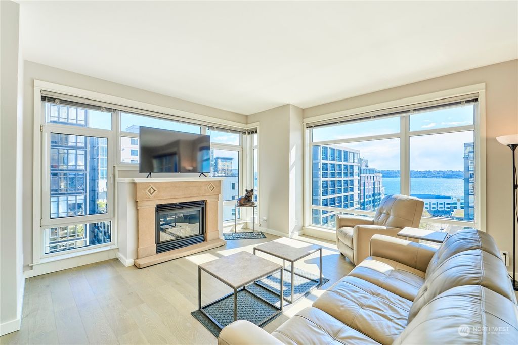 Photo of 2801 1st Avenue #609, Seattle, WA 98121 (MLS # 2058454)