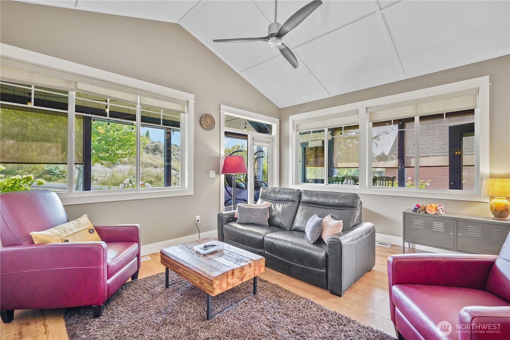 Oroville, Washington 98844, United States, 1 Bedroom Bedrooms, ,1 BathroomBathrooms,Residential,Active,136523