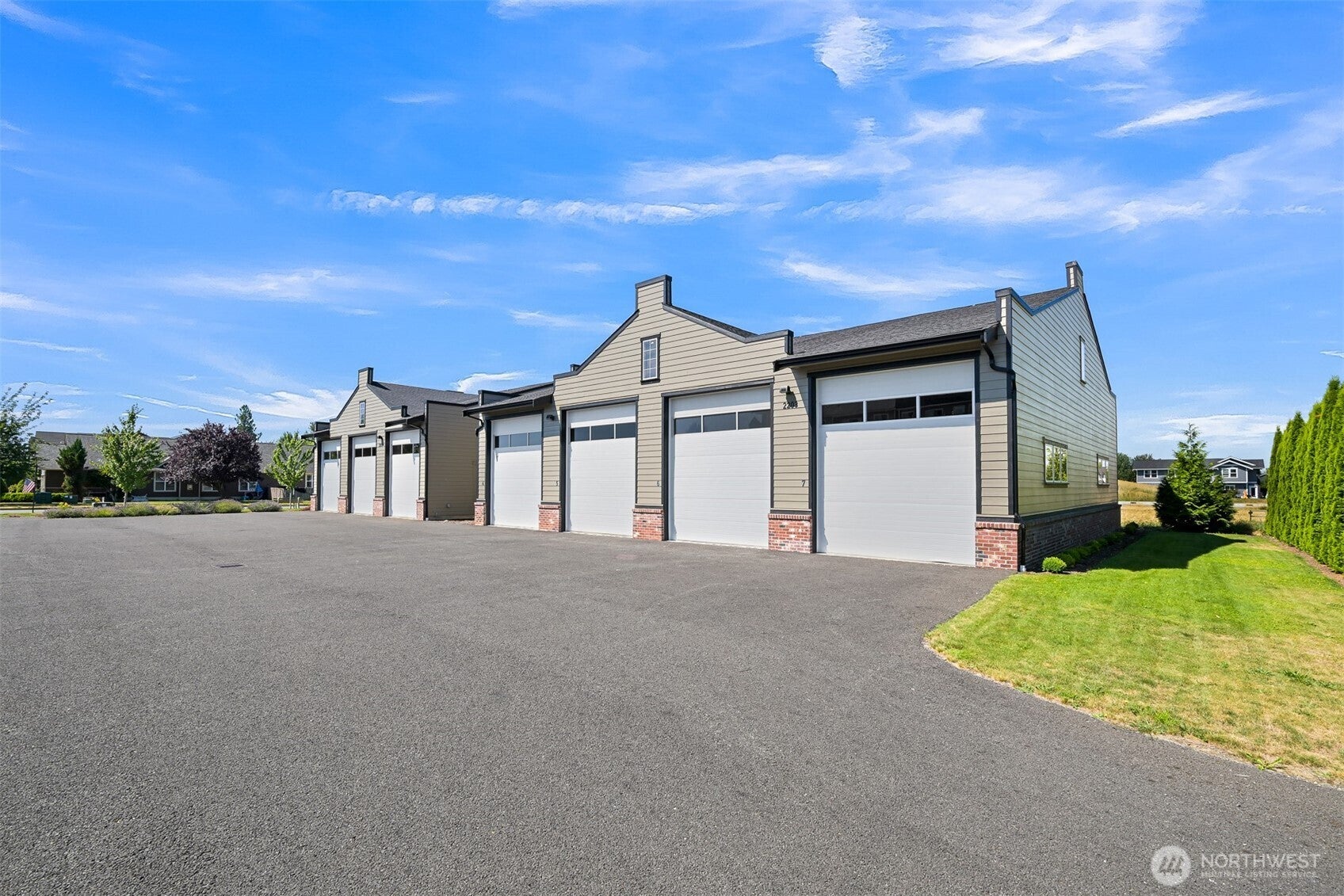 2203 Mercedes Drive 5