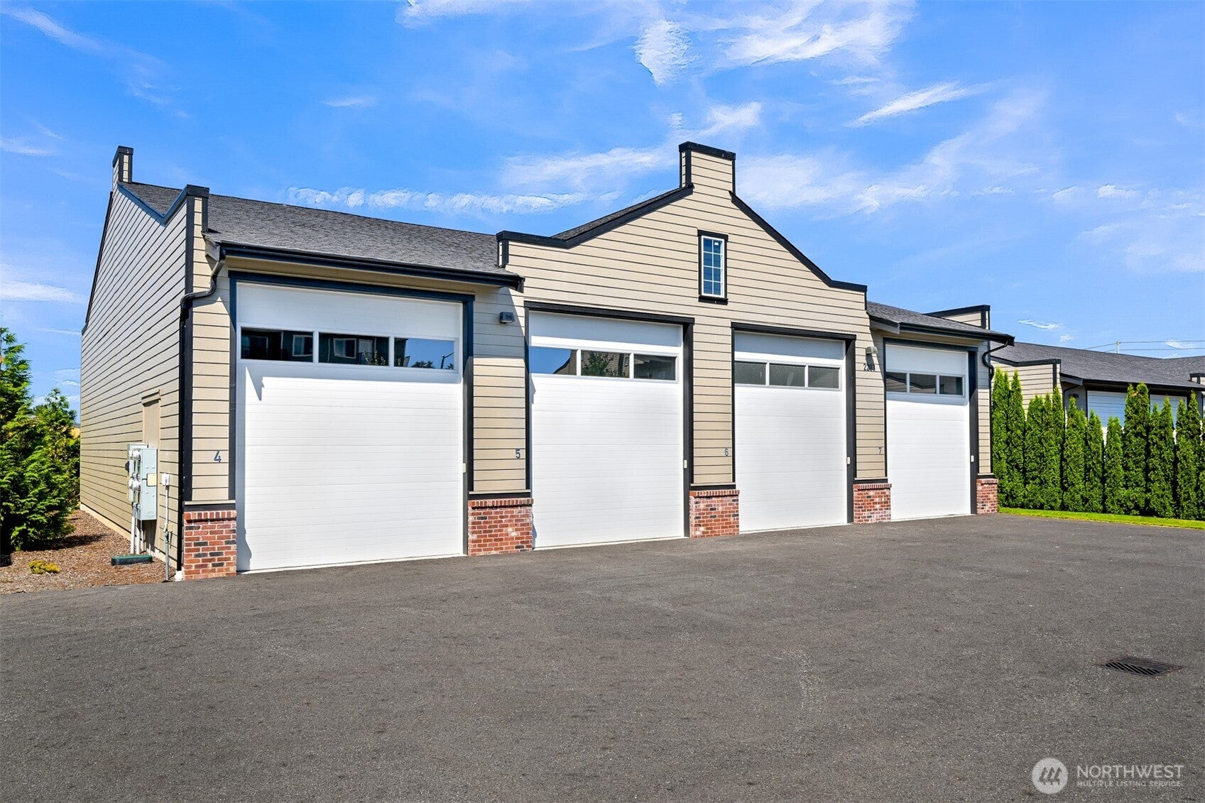 2203 Mercedes Drive 5