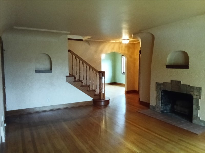 1319 N Cedar Street