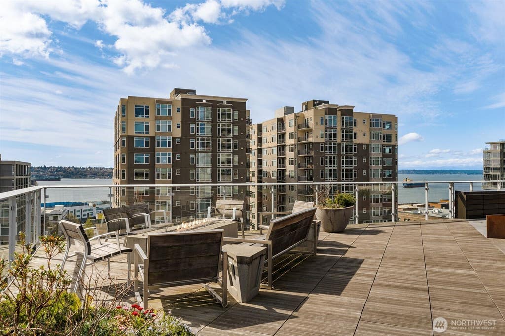Photo of 2821 2nd Avenue #1004, Seattle, WA 98121 (MLS # 2553823)