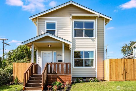 Photo of 1750 S Ainsworth Avenue, Tacoma, WA 98405 (MLS # 2434839)