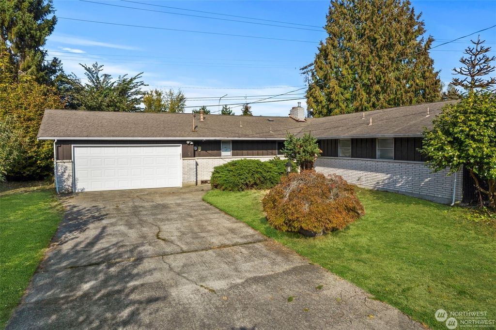 Photo of 124 SW 312th Place, Federal Way, WA 98023 (MLS # 2211924)