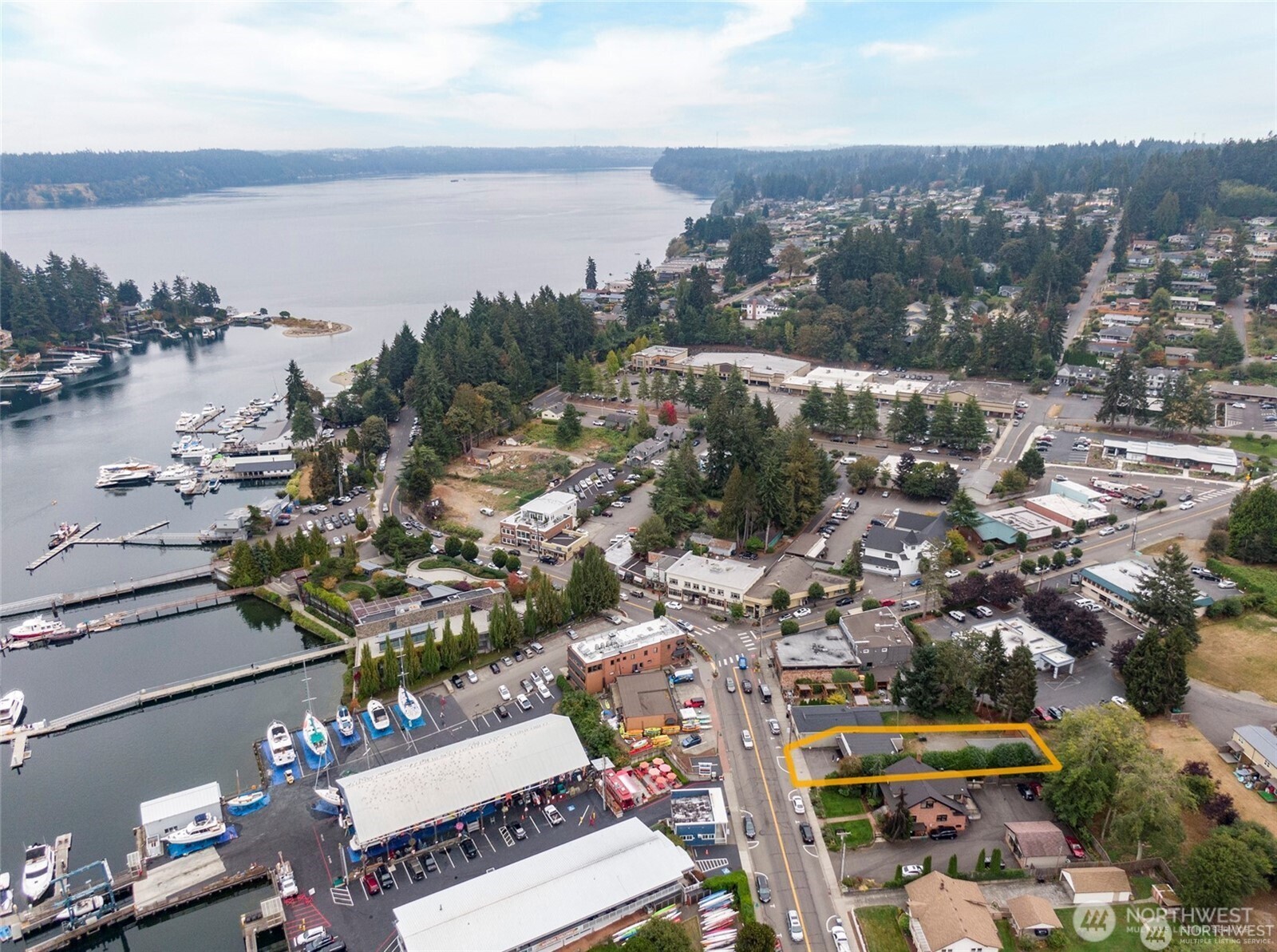 3126 Harborview Dr. Drive