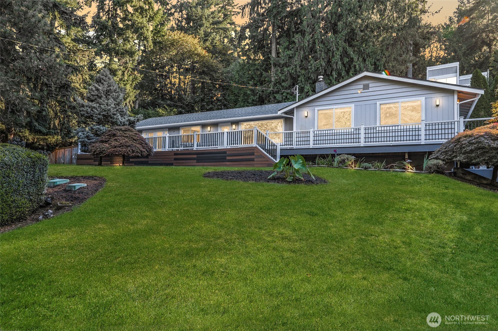 1136 205th Avenue NE