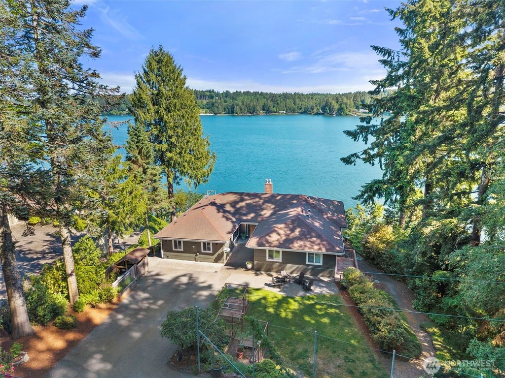 Photo of 3440 Madrona Beach Road NW, Olympia, WA 98502 (MLS # 2531334)