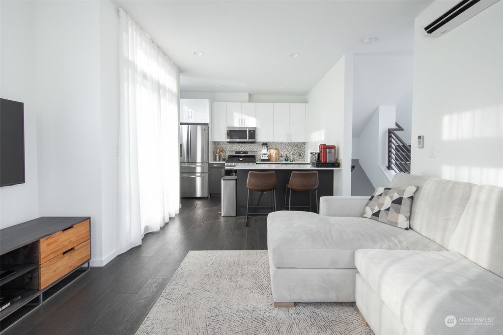 Photo of 9364 Sturtevant Avenue S, Seattle, WA 98118 (MLS # 2189559)