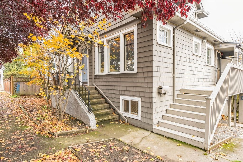 Photo of 4812 Aurora Avenue, Seattle, WA 98103 (MLS # 2449292)