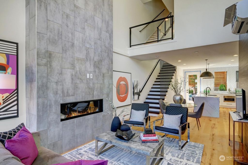 Photo of 111 26th Avenue E #D, Seattle, WA 98112 (MLS # 2025783)