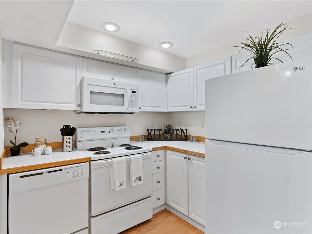 Photo of 3318 30th Avenue SW #B303, Seattle, WA 98126 (MLS # 2066548)