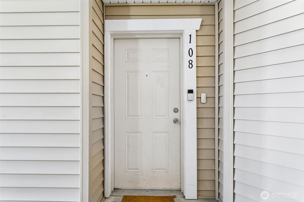 Photo of 13421 97th Avenue E #108, Puyallup, WA 98373 (MLS # 2540888)