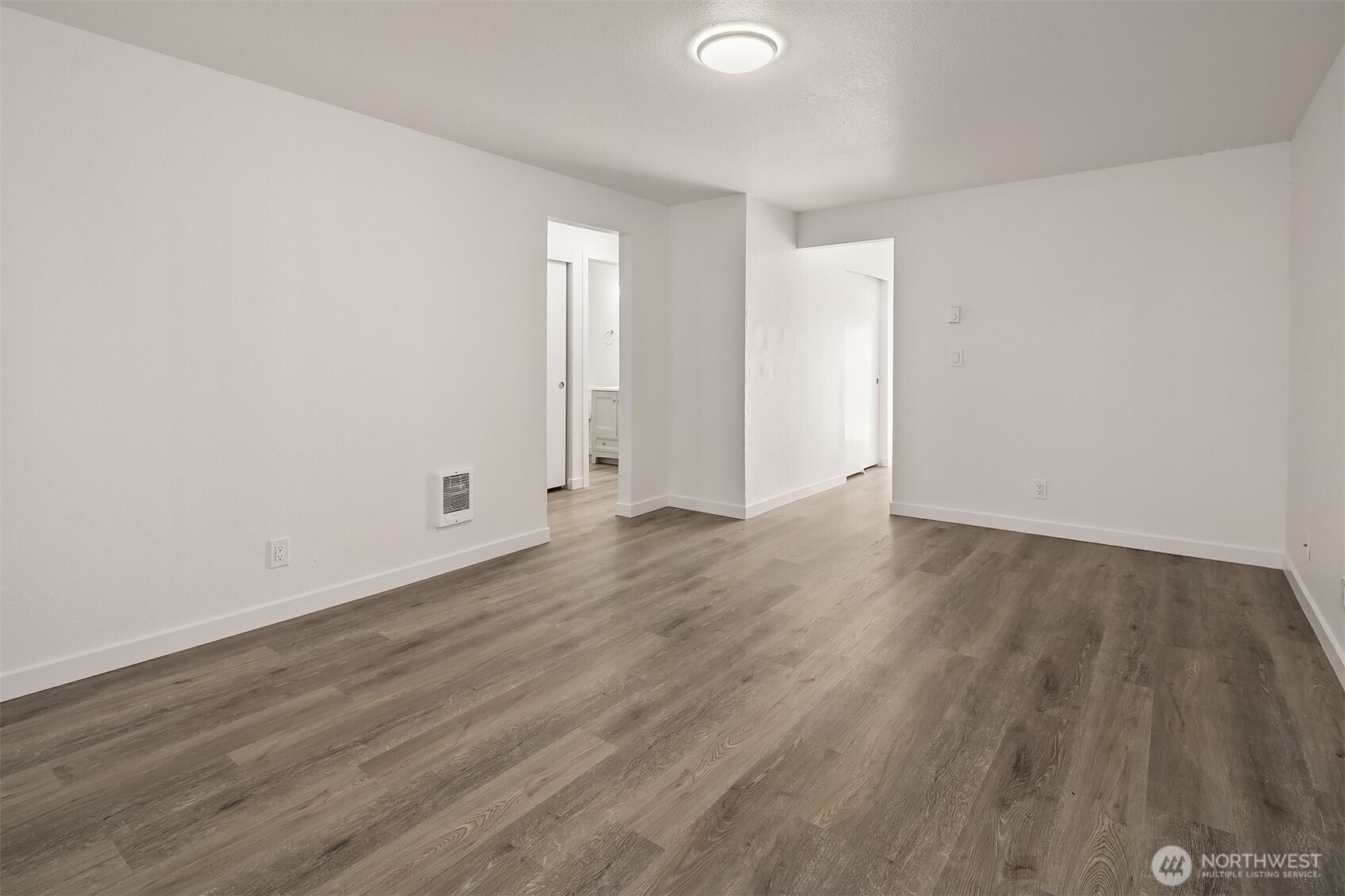 1521 E 38th Street 1-8
