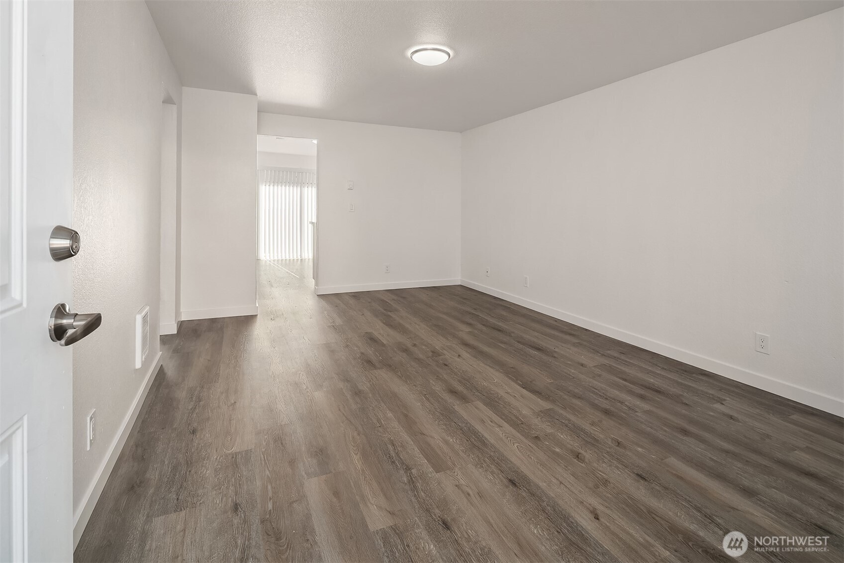 1521 E 38th Street 1-8