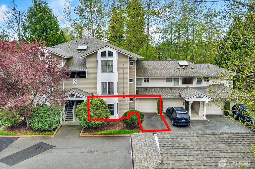 Photo of 2001 120th Place SE #5-104, Everett, WA 98208 (MLS # 2511201)