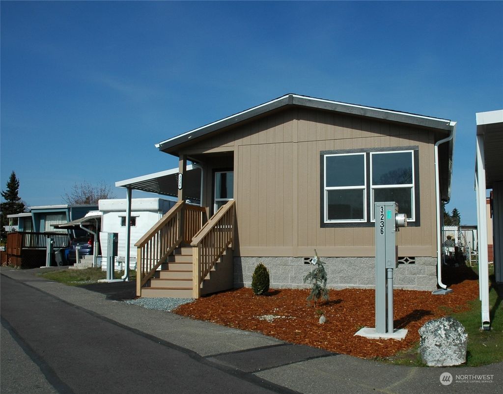Photo of 3236 S 182nd Place #199, SeaTac, WA 98188 (MLS # 2048567)