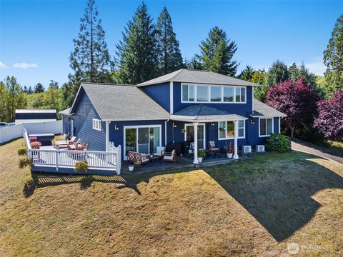 Photo of 1480 Pacific Avenue, Raymond, WA 98577 (MLS # 2434528)
