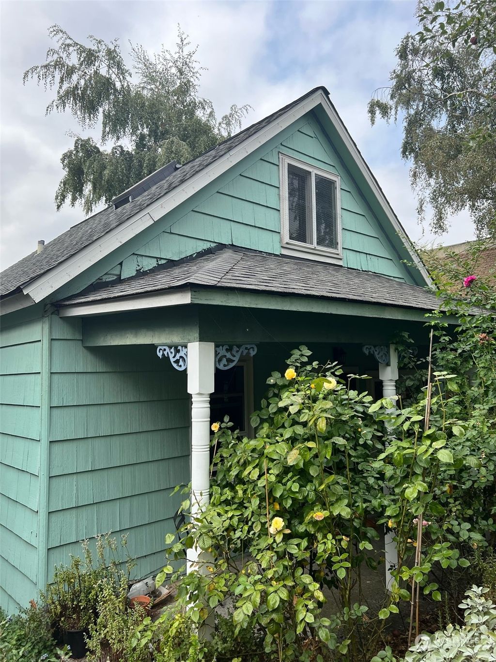 Photo of 6253 Ellis Avenue S, Seattle, WA 98108 (MLS # 2328488)