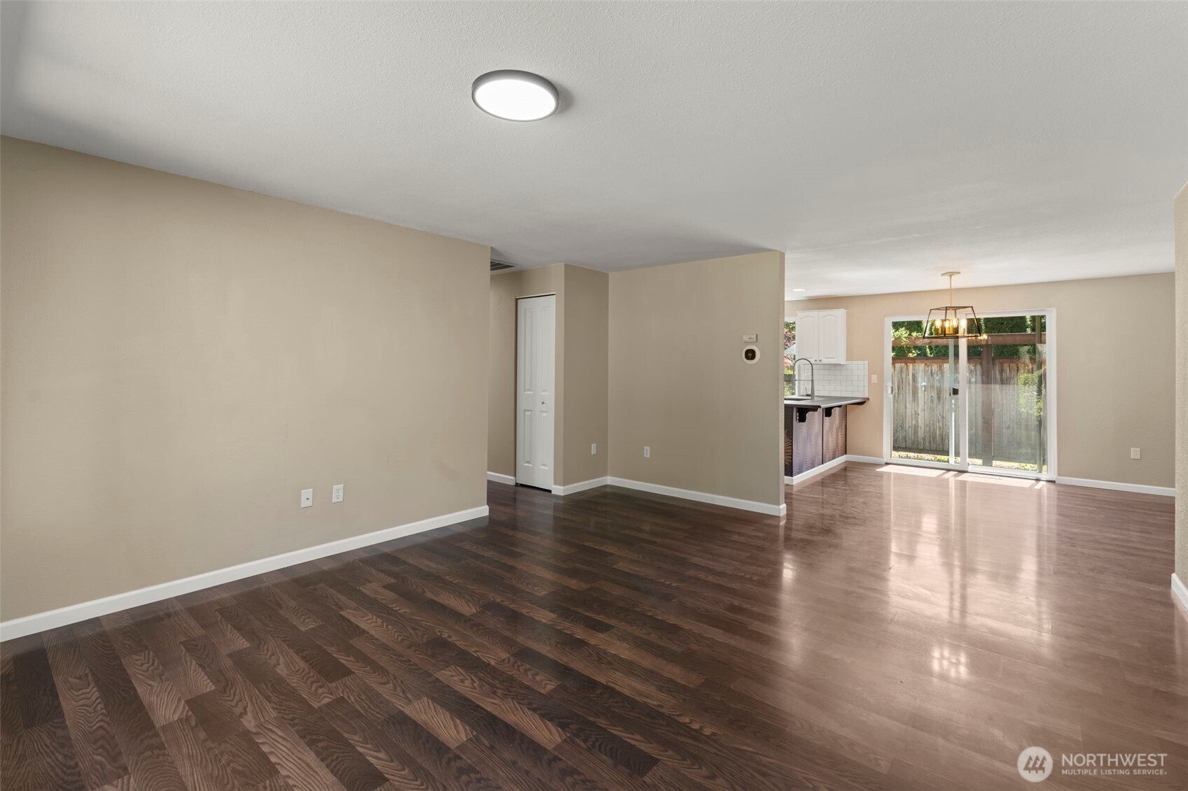 3707 Hoadly Loop SE