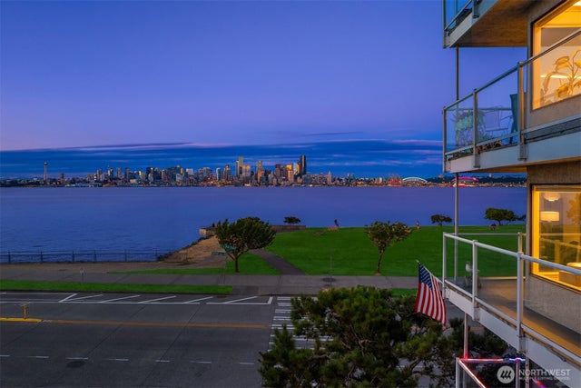 1101 Harbor Avenue SW 2C #2C, Seattle