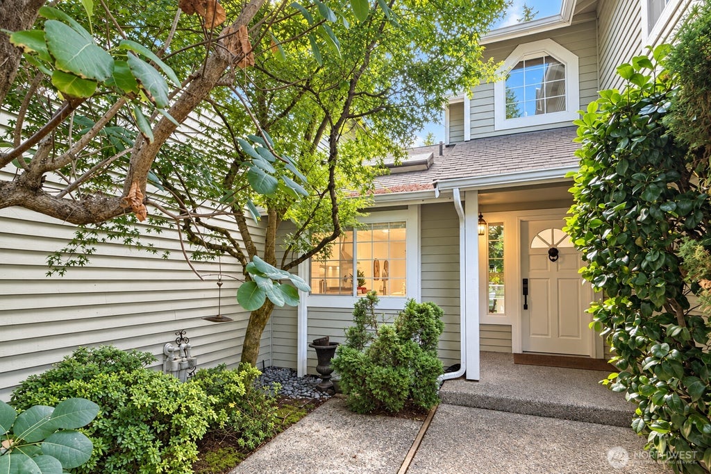 Photo of 15883 Northup Way #59, Bellevue, WA 98008 (MLS # 2589999)