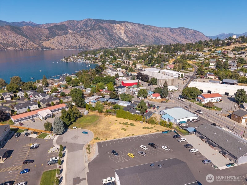 1 Wapato Court