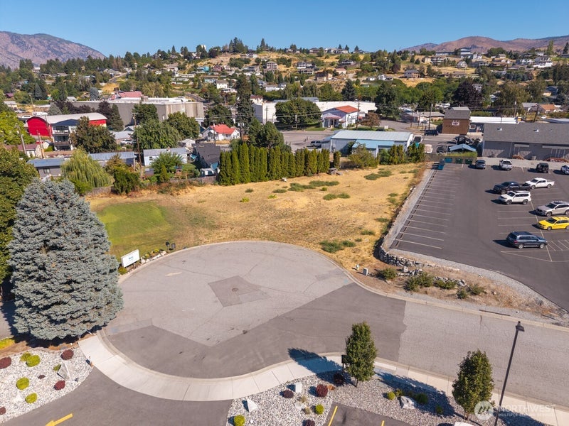 1 Wapato Court