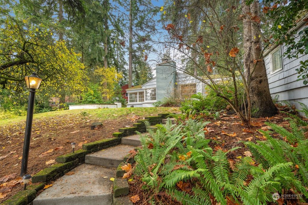 Photo of 14003 24th Avenue NE, Seattle, WA 98125 (MLS # 2310863)