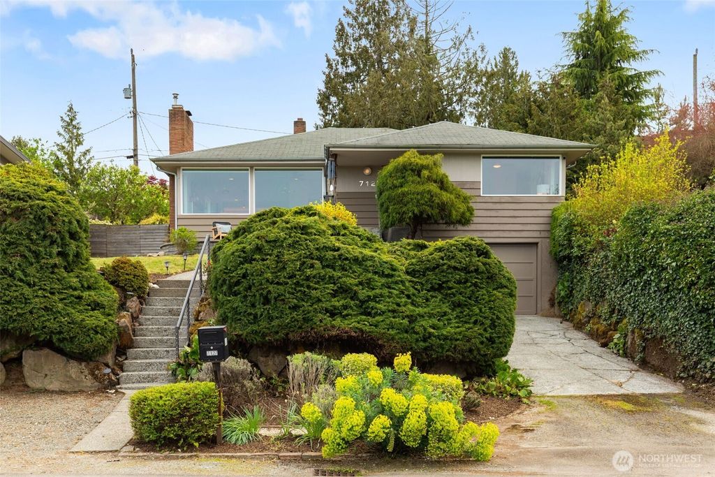 Photo of 7127 S Sunnycrest Road, Seattle, WA 98178 (MLS # 2510916)