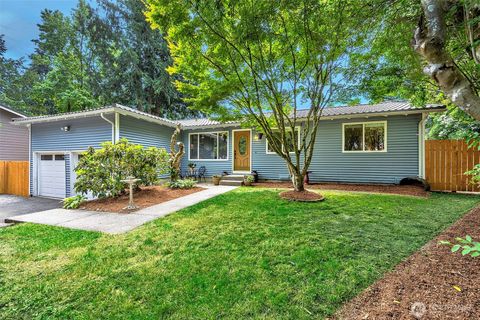 Photo of 12815 98th Place NE, Kirkland, WA 98034 (MLS # 2542394)
