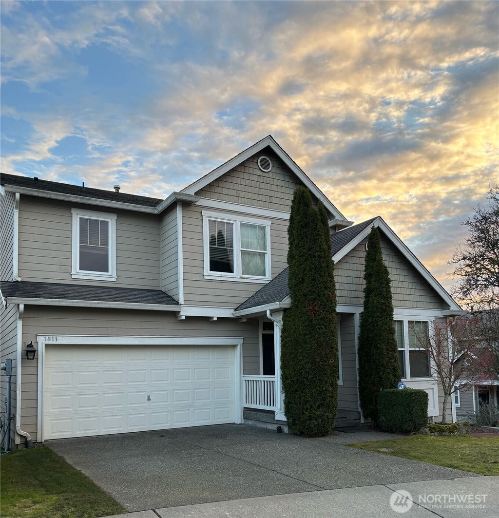 Photo of 1811 NE 21st Street, Renton, WA 98056 (MLS # 2337926)