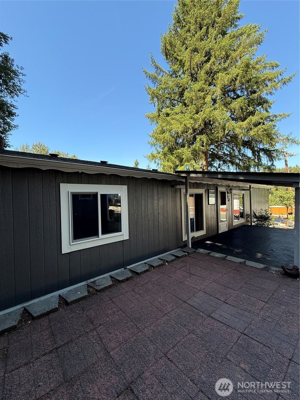 Photo of 16405 Maple Valley Hwy Hwy #20, Renton, WA 98058 (MLS # 2424373)