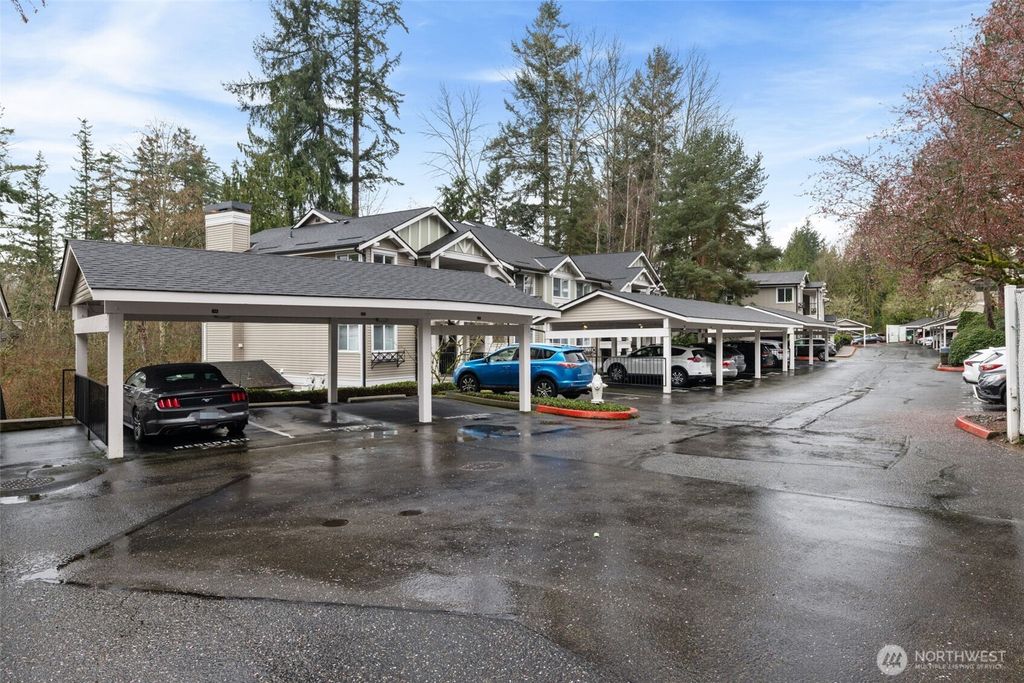 Photo of 11307 NE 128th Street Ct #G101, Kirkland, WA 98034 (MLS # 2496022)