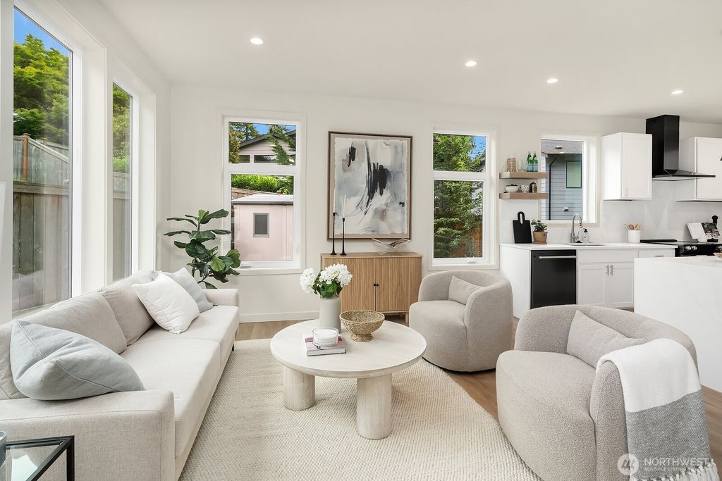 Photo of 13010 NE 73rd Street, Kirkland, WA 98033 (MLS # 2332734)