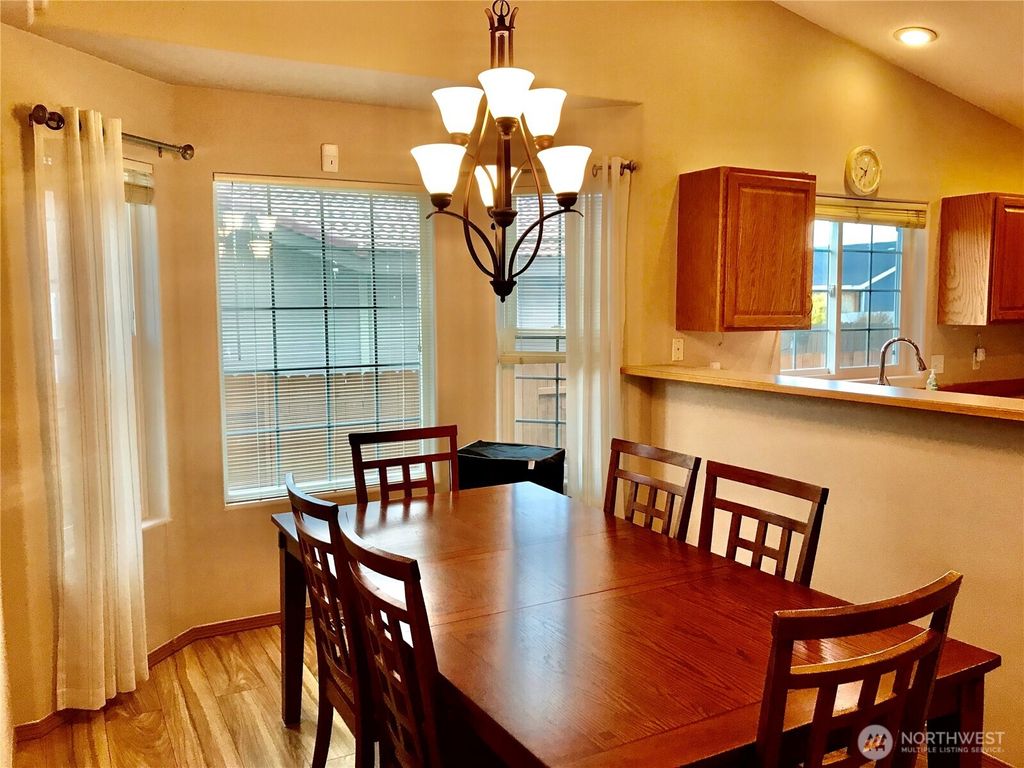 Photo of 310 E Tanglewood Drive, Moses Lake, WA 98837 (MLS # 2494662)