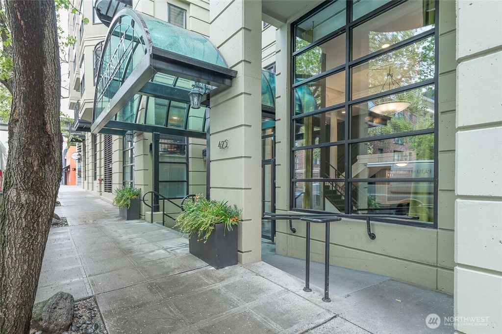 Photo of 425 Vine Street #721, Seattle, WA 98121 (MLS # 2370506)