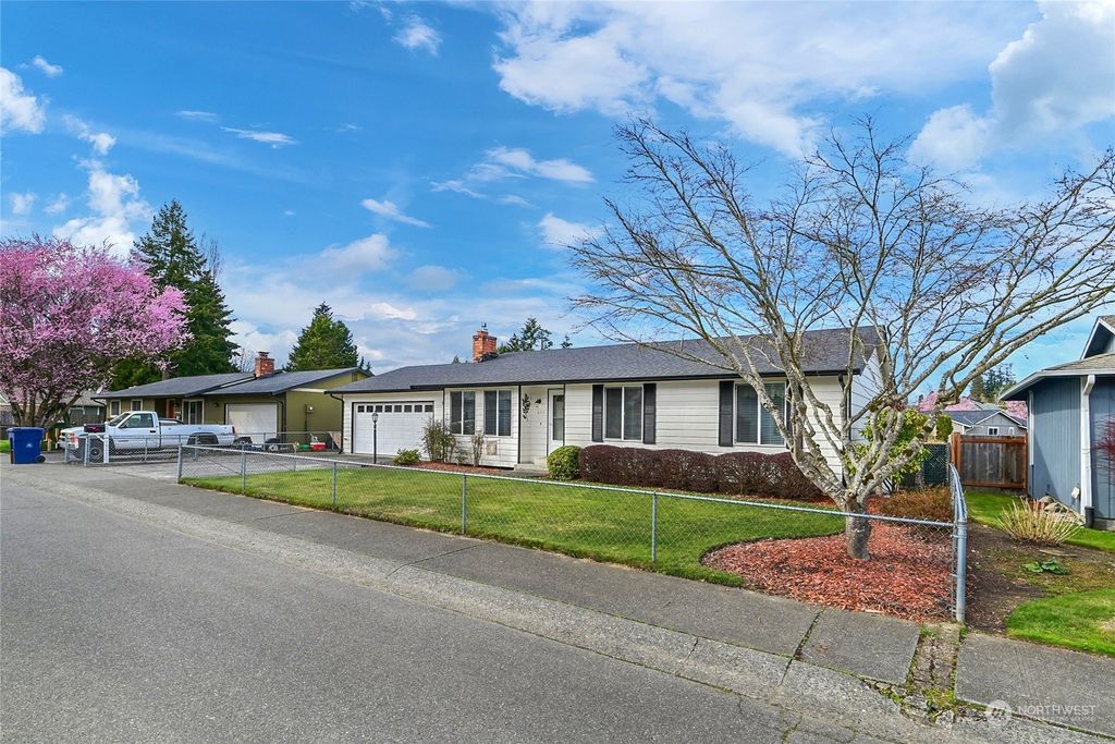 Photo of 6511 95th Street NE, Marysville, WA 98270 (MLS # 2050124)