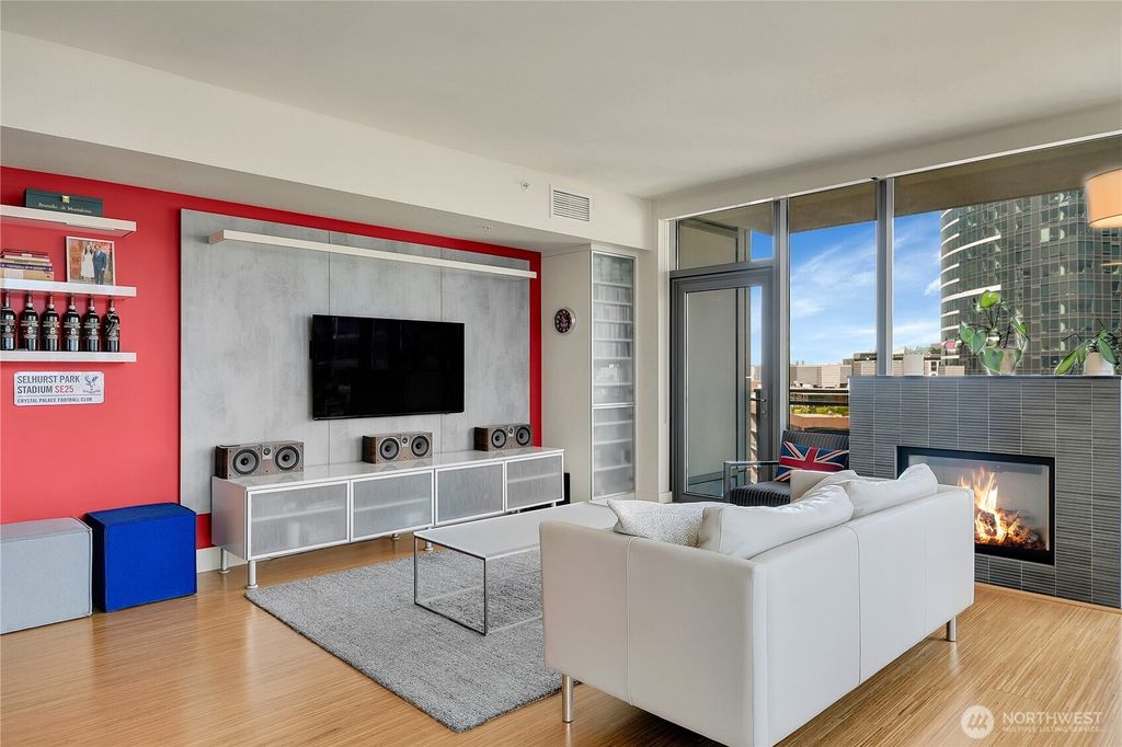 Photo of 820 Blanchard St #1105, Seattle, WA 98121 (MLS # 2350047)