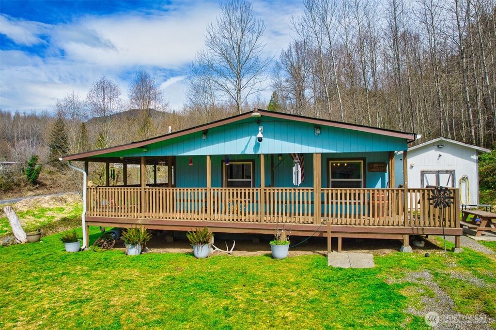 Photo of 404 Meade Hill Road, Glenoma, WA 98336 (MLS # 2501613)