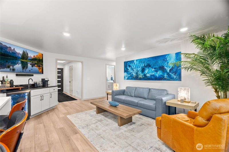6636 Westhill Drive SW