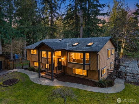 Photo of 27422 SE 236th Street, Maple Valley, WA 98038 (MLS # 2585443)